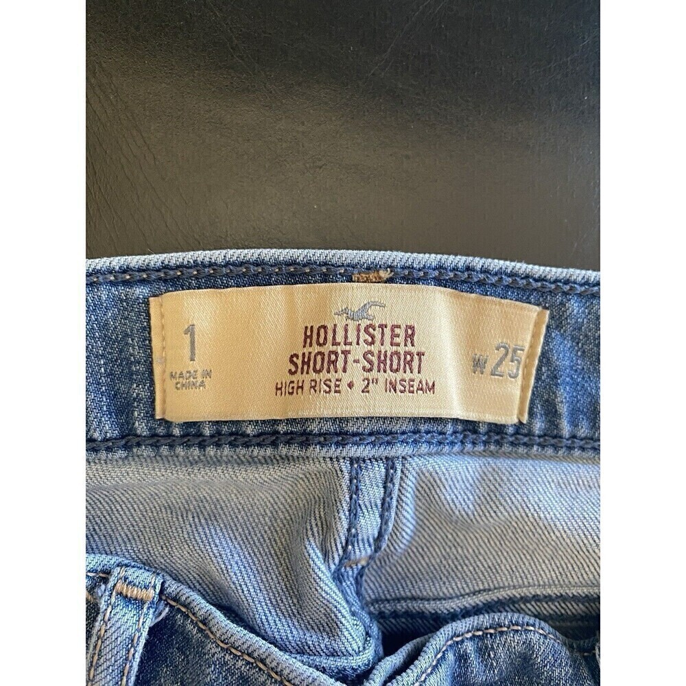 Hollister Short - Short High Rise 2" Inseam Destressed Shorts Sz.1 W25 - Picture 3 of 3